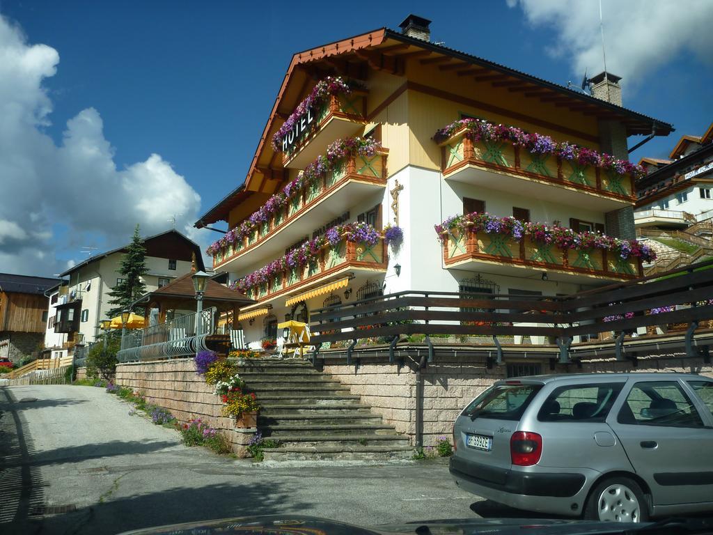 Hotel Millefiori Vigo di Fassa Eksteriør bilde